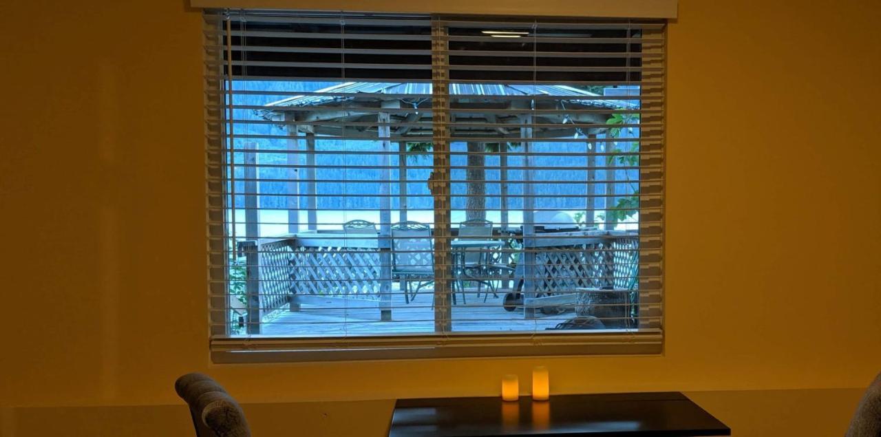Frigon Suite -Waterfront Port Alice 외부 사진