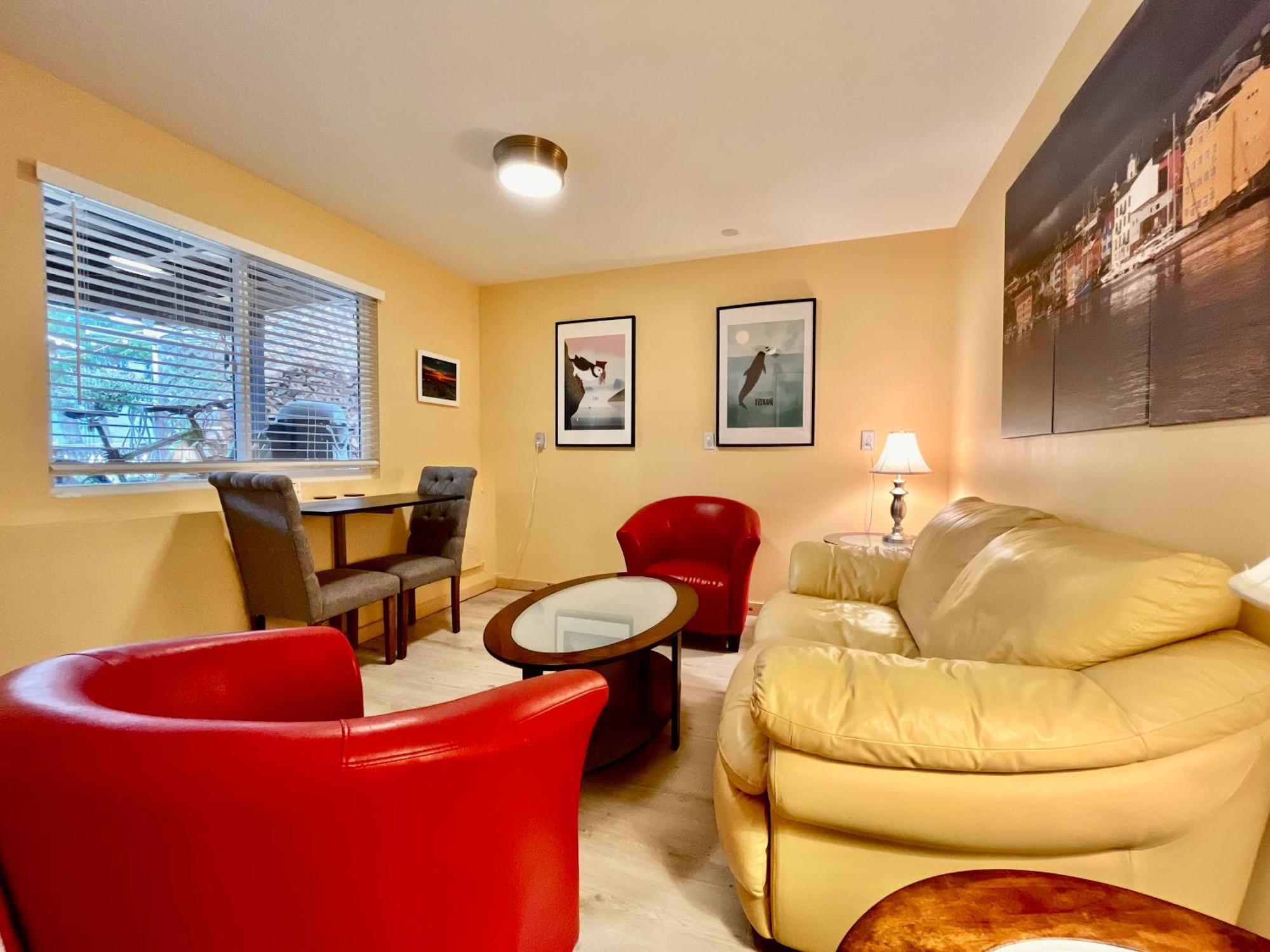 Frigon Suite -Waterfront Port Alice 외부 사진